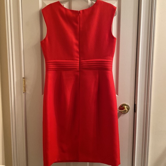 Tahari size 12 red fitted dress with front pleats and beautiful waist accent - Picture 2 of 5